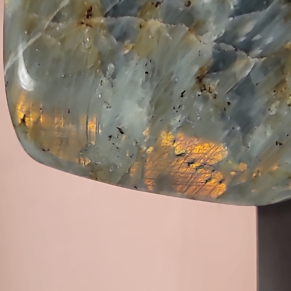 Laboridite  mountain - Picture 7 of 7